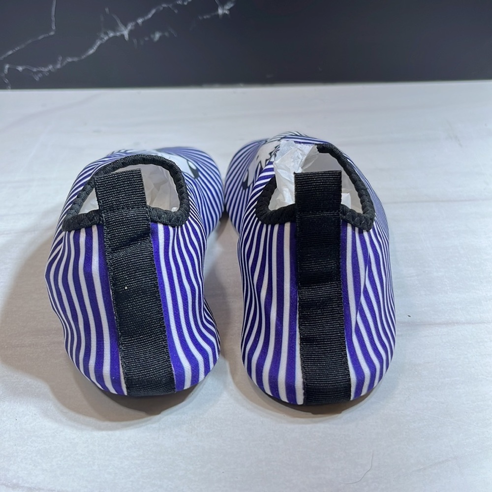 Unbranded Kid’s Water Shoes Purple/White sz 12/13 - Picture 3 of 7